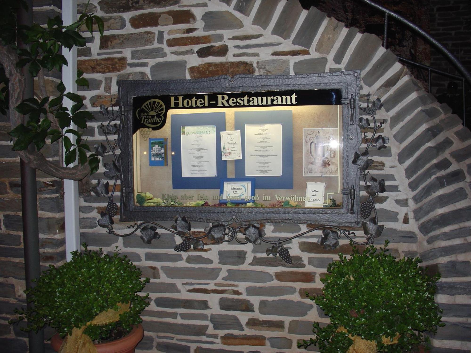 Hotel Zur Traube Ürzig Екстериор снимка