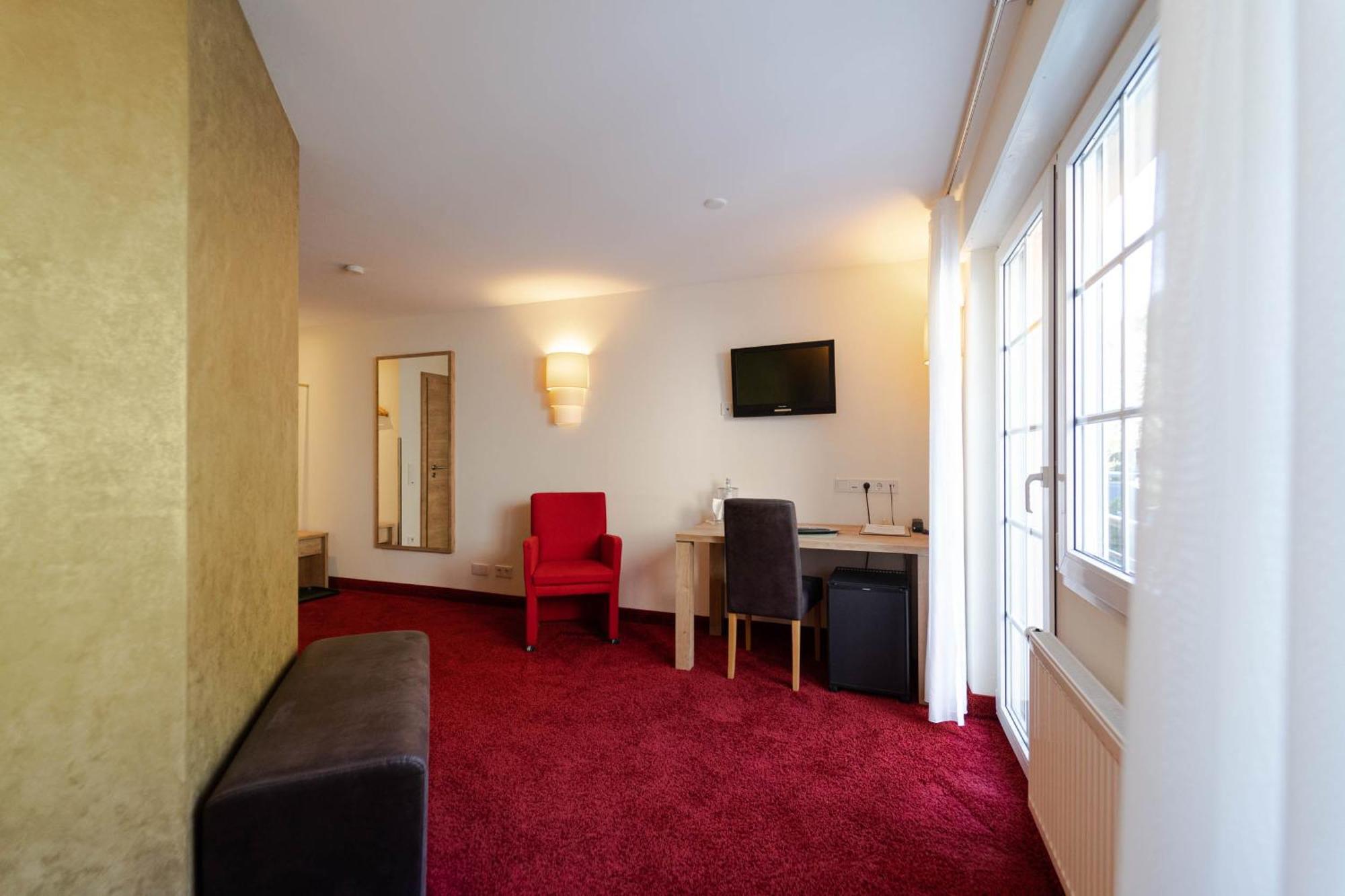 Hotel Zur Traube Ürzig Стая снимка